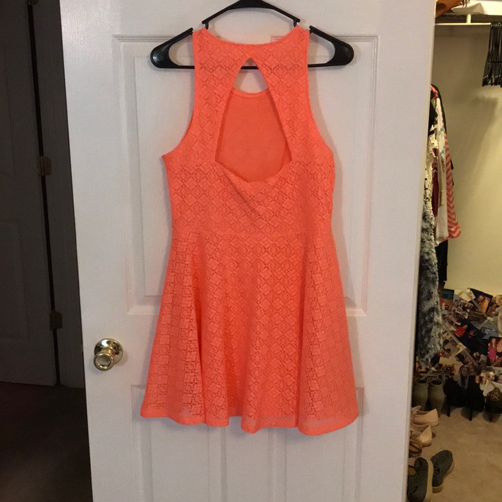 Spring mini dress - Picture 2 of 2